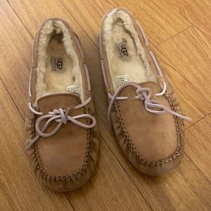 SALE Women’s ugg slippers